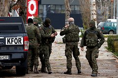 Вероятность начала военного конфликта Сербии и Косово оценили: Политика: Мир: Lenta.ru0