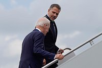 Власти США обвинили в превращении Зеленского в иждивенца всех американцев: Пресса: Интернет и СМИ: Lenta.ru1
