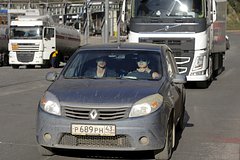 Власти ввели режим повышенной готовности из-за ситуации на КПП «Верхний Ларс»: Политика: Россия: Lenta.ru0