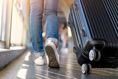 Влияние налоговых ограничений для уехавших россиян на рынок труда оценили: Общество: Россия: Lenta.ru0