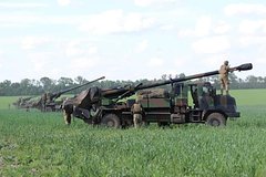 Во Франции заявили о необходимости прекратить поставки оружия на Украину: Политика: Мир: Lenta.ru0