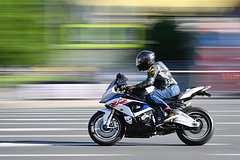 Водителей шумных мотоциклов захотели штрафовать: Политика: Россия: Lenta.ru0