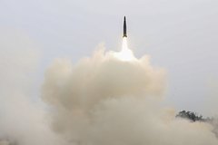 Выпущенная ракета Южной Кореи упала на полигоне во время учений США: Политика: Мир: Lenta.ru0