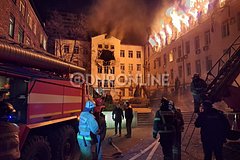 Здание управления железными дорогами загорелось в Донецке после удара ВСУ: Происшествия: Россия: Lenta.ru0