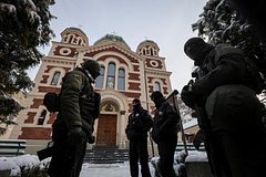 Зеленский рассказал о «моральной ржавчине под крестами» канонической УПЦ: Украина: Бывший СССР: Lenta.ru0