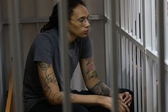 Жена Грайнер рассказала о разговоре с Байденом: Летние виды: Спорт: Lenta.ru0