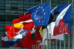 Жители Евросоюза высказались за мирные переговоры Украины и России: Общество: Мир: Lenta.ru0